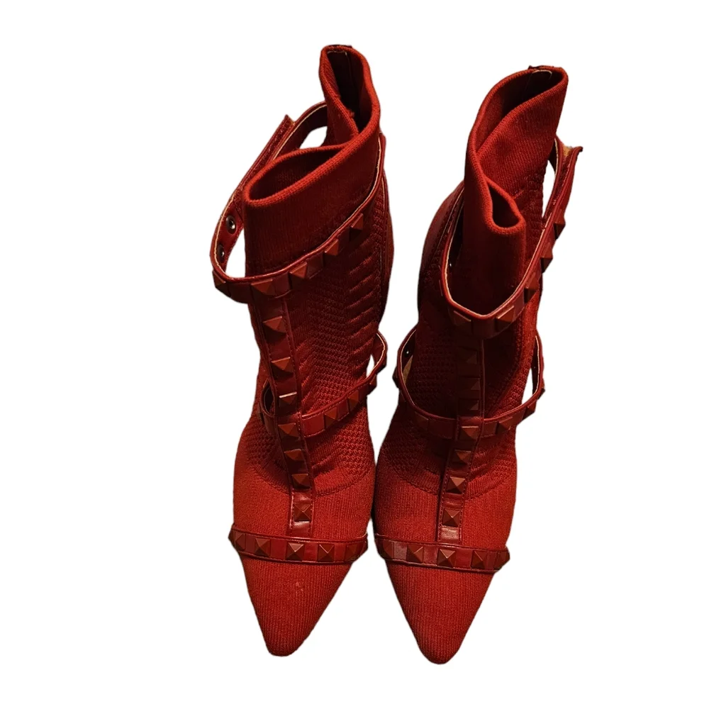 Jessica Simpson Booties - Picture 1 of 3